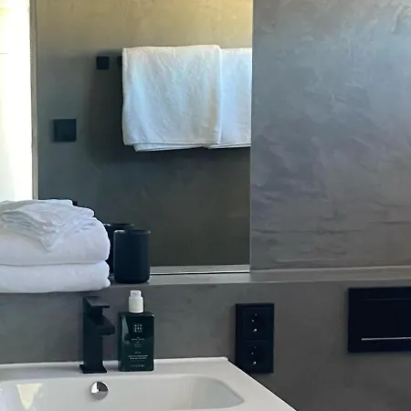Suite One Business